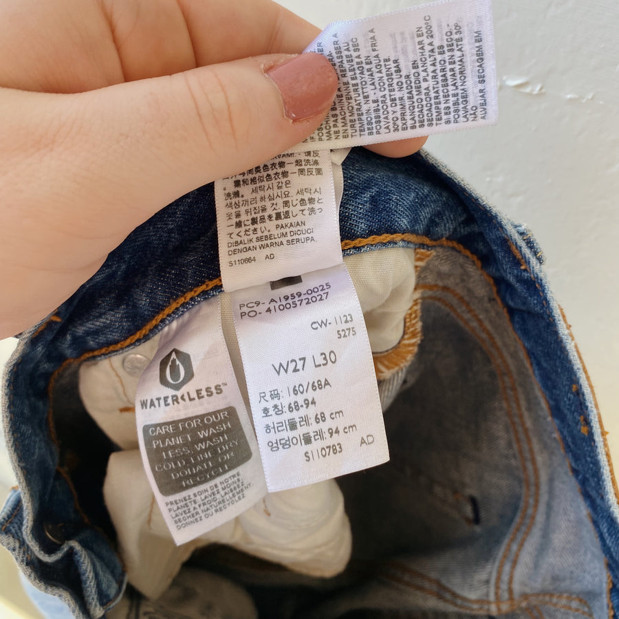 SIZE 27 | Levi Straight Jeans