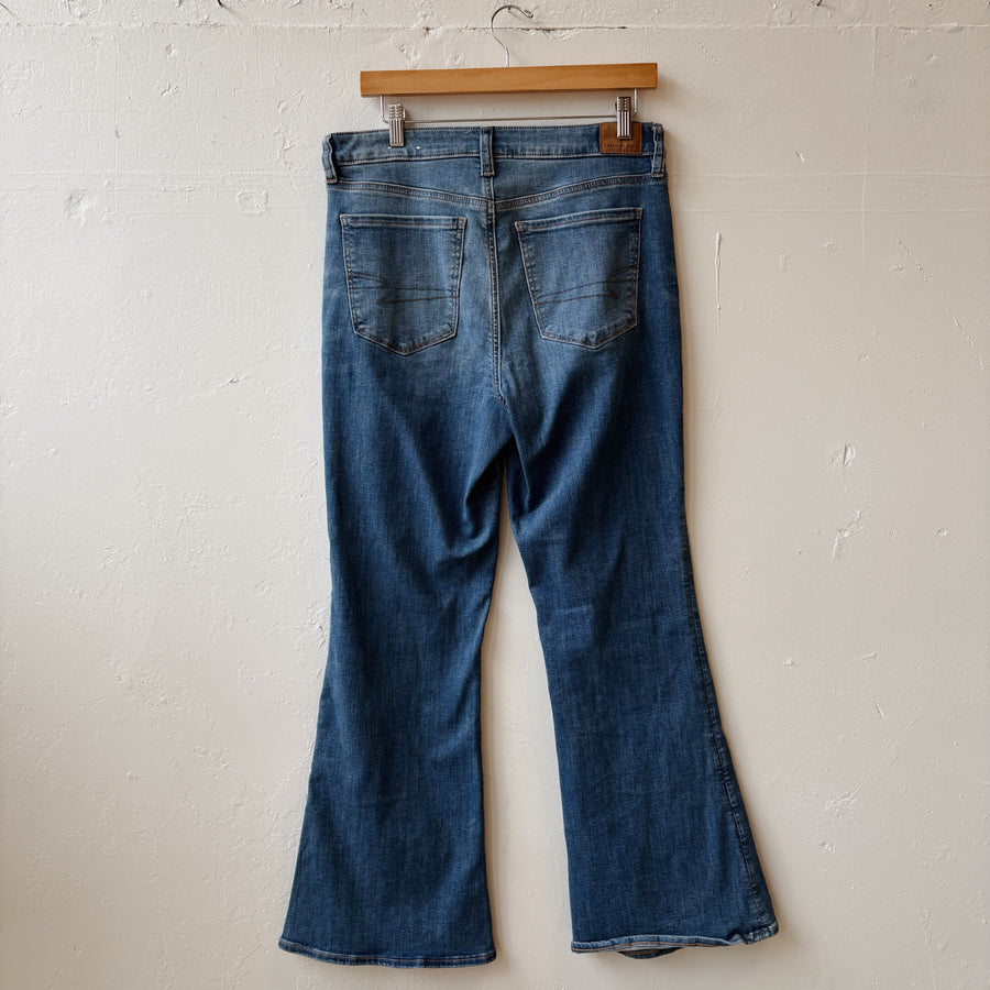 SIZE 12 | AE Flare Jeans