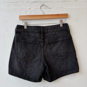 SIZE 00 | Black Shorts