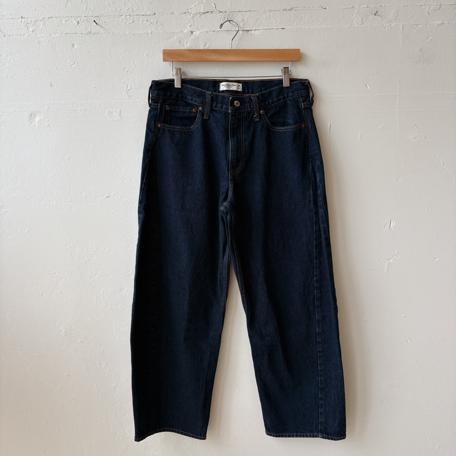 SIZE 29 | Abercrombie Dark Barrel Jeans