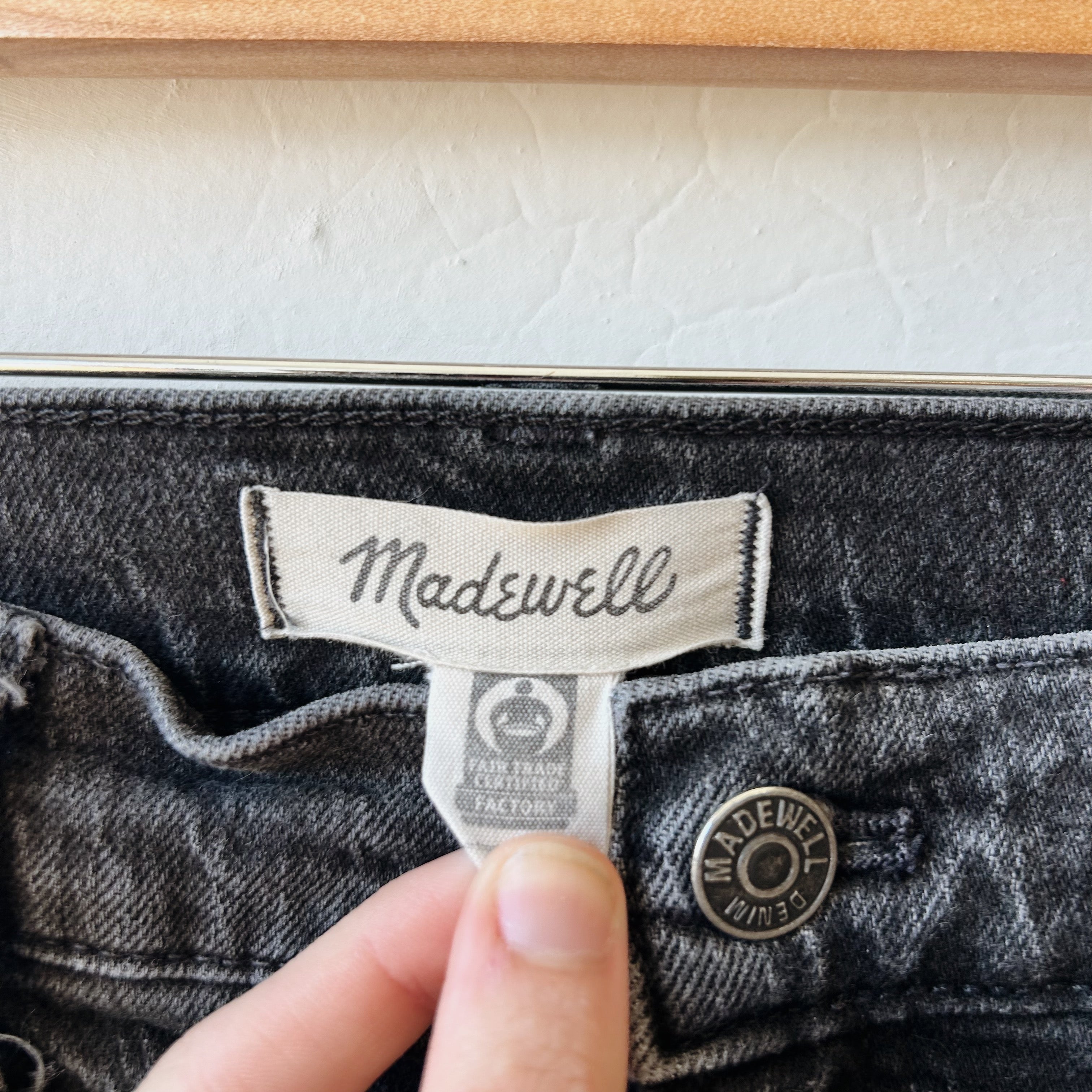 SIZE 31 | Madewell Black Jeans