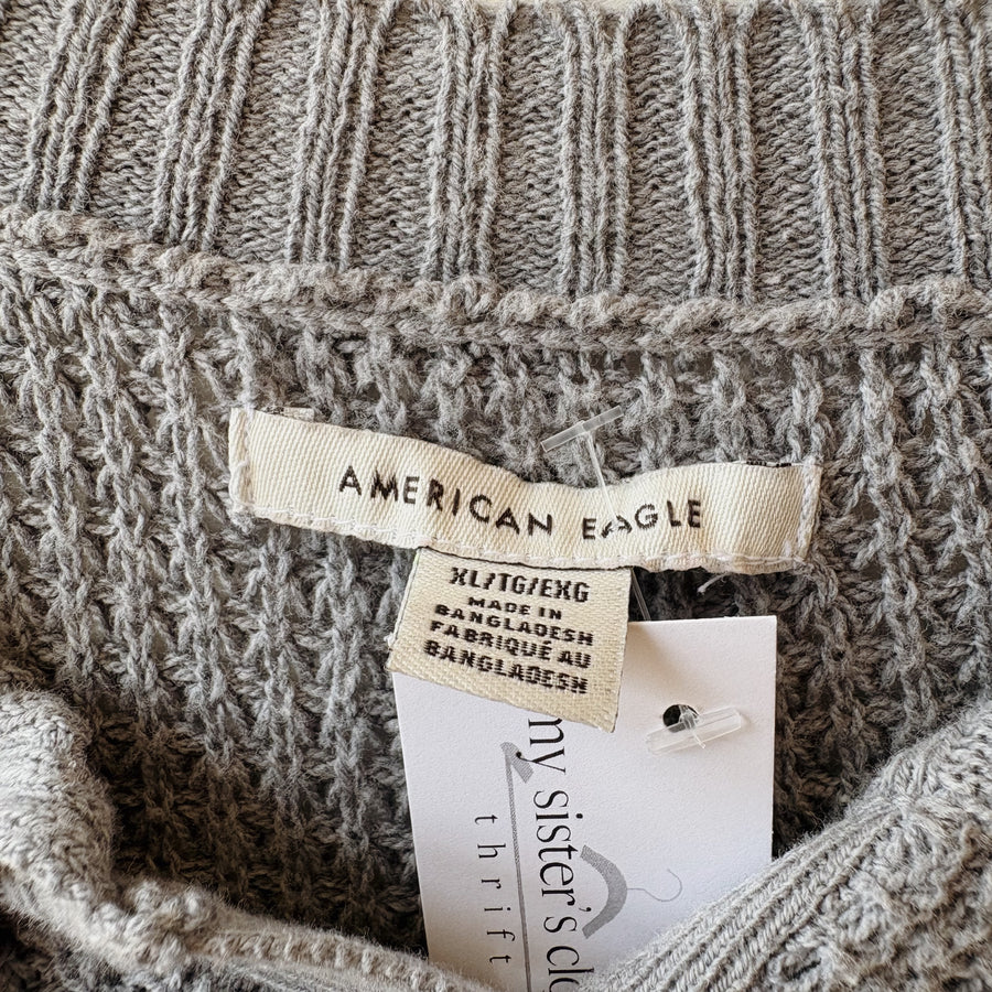 Size XL | AE Light Sweater