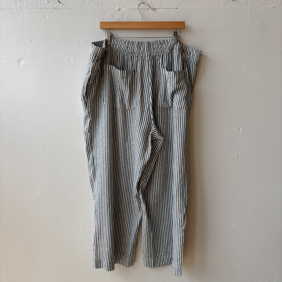 SIZE 2X | Striped Pants