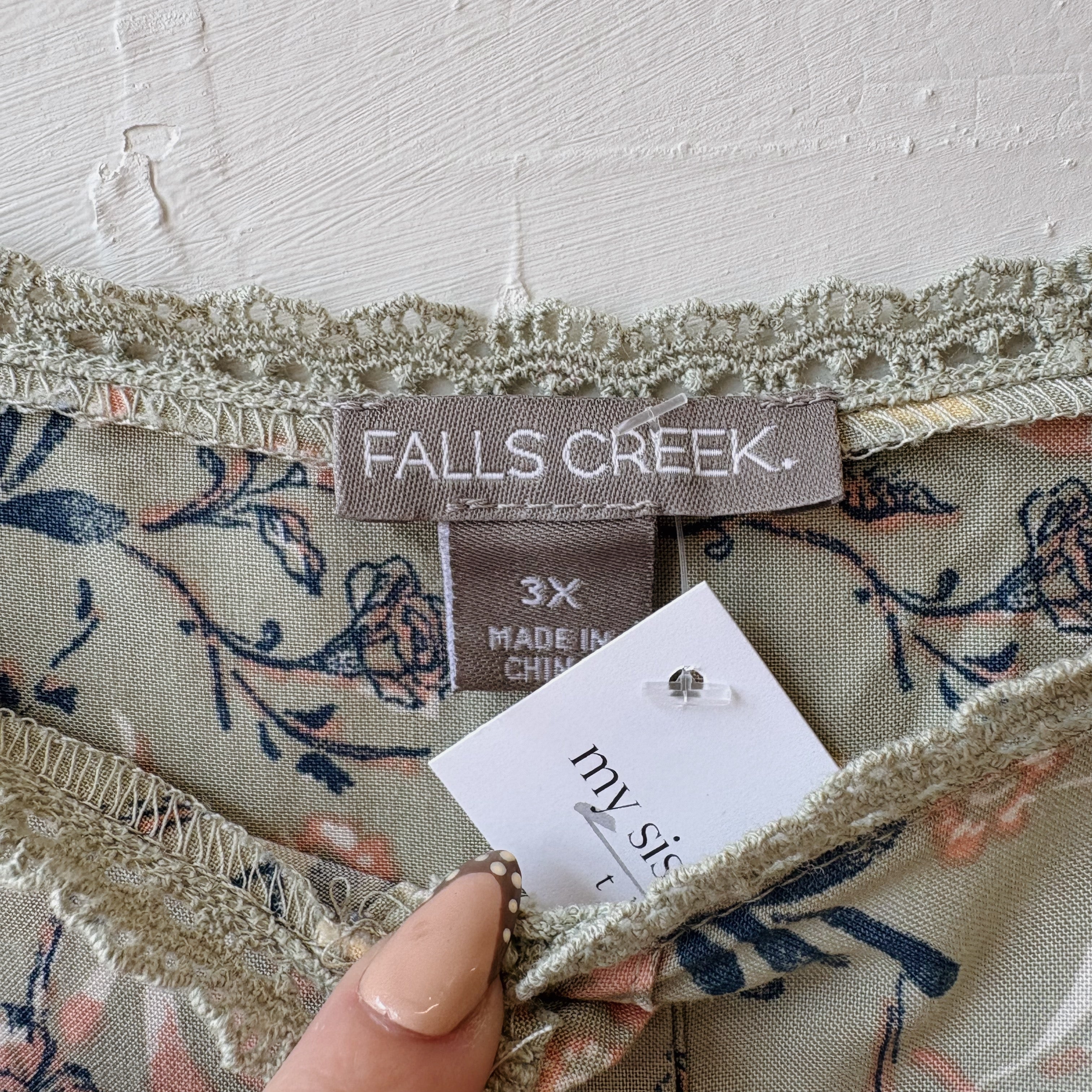 SIZE 3X | Green Floral Top