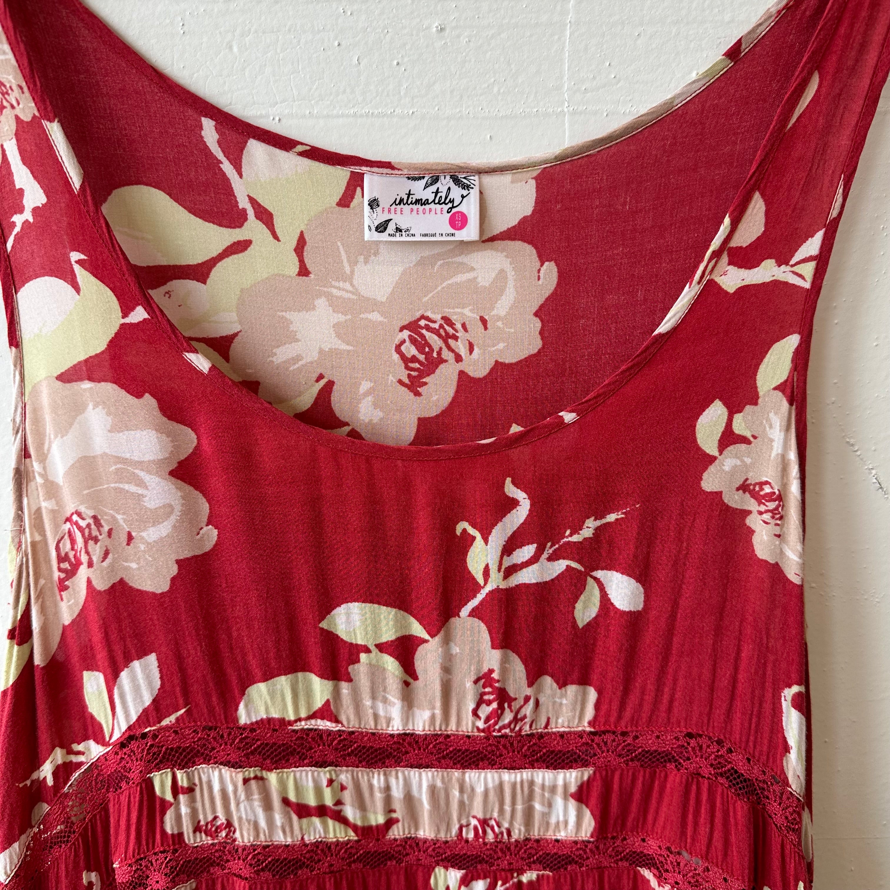 SIZE XS | Free People Red Floral Tank