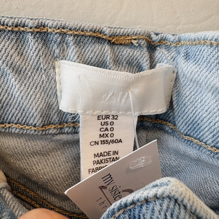 SIZE 0 | Light Wash Jeans
