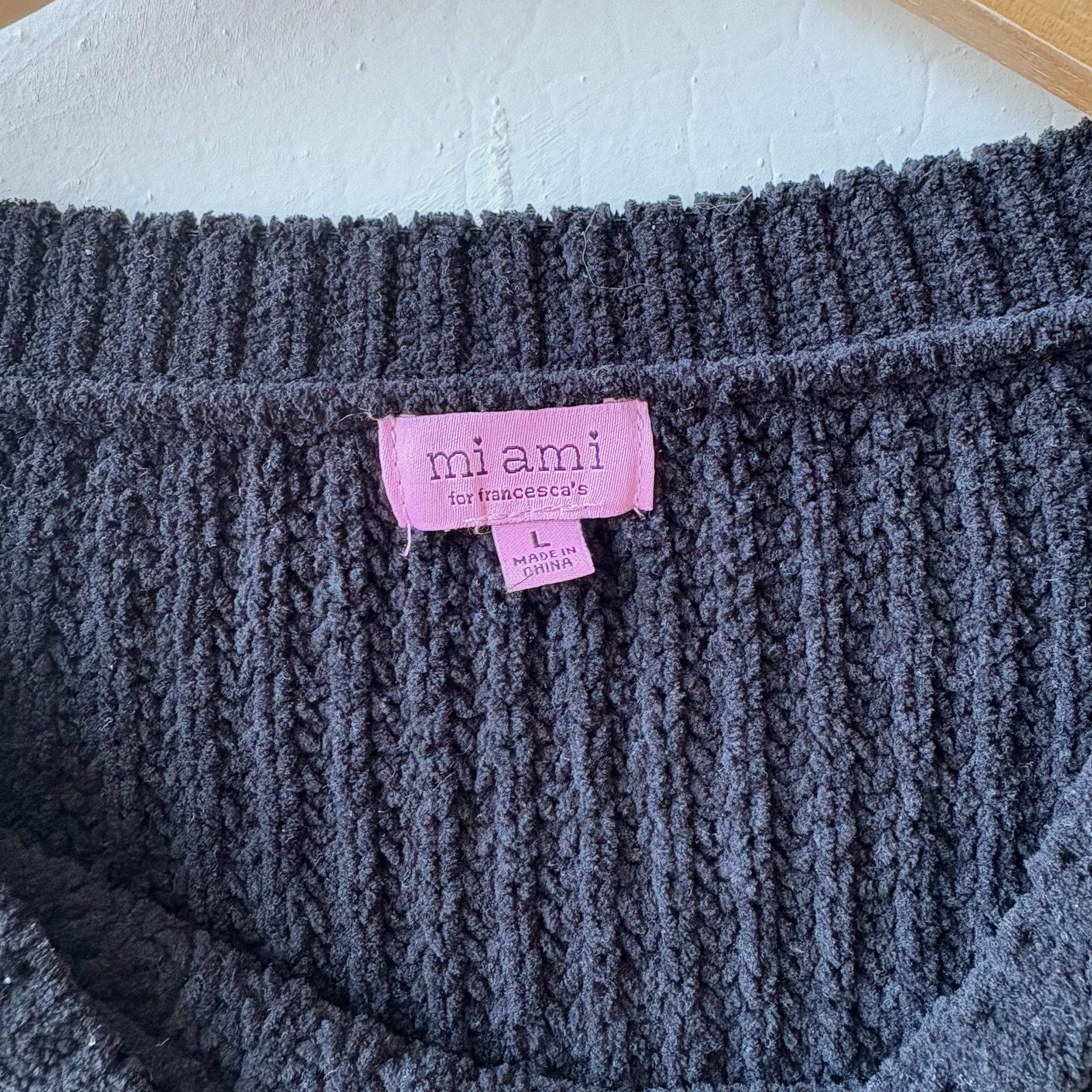 SIZE L | Striped Sweater
