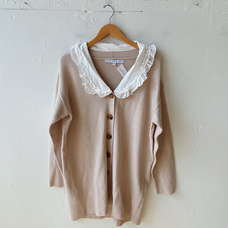 Size M | Ruffle Collar Sweater