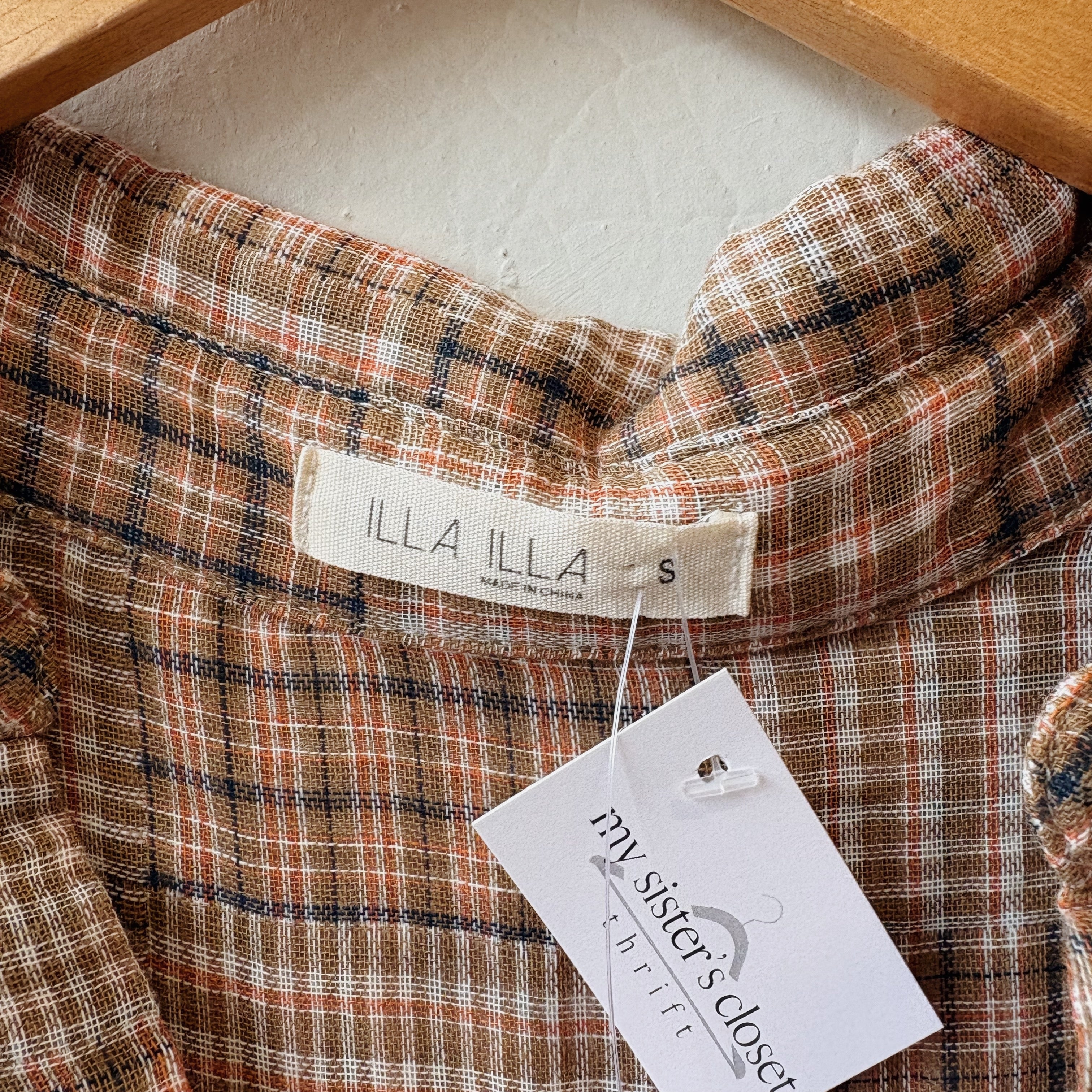 SIZE S | Long Plaid Button Down