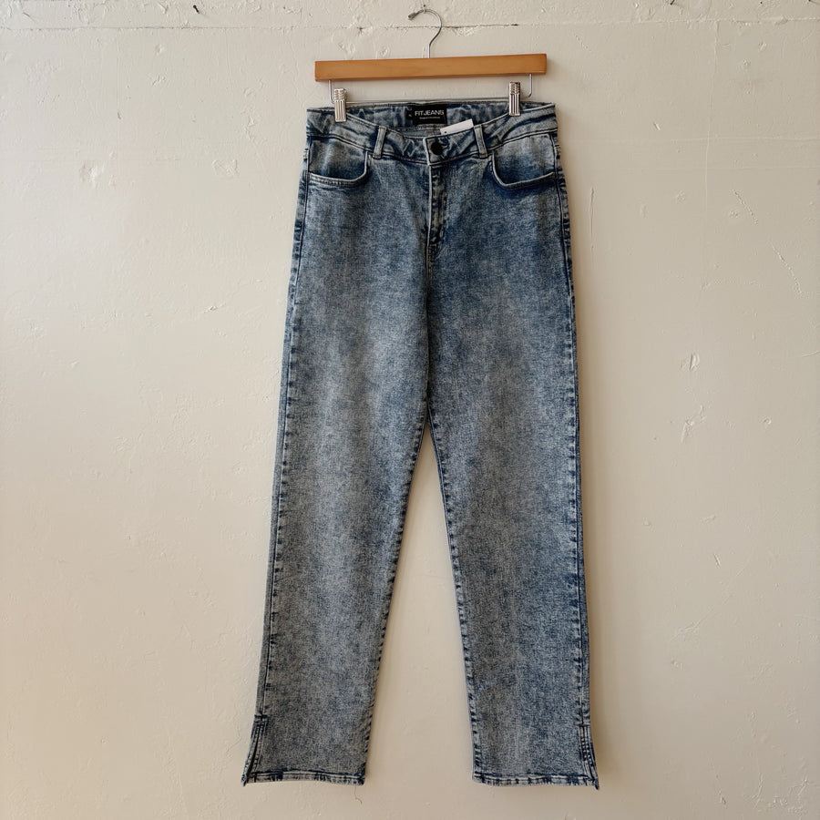 SIZE XL | Washed Jeans