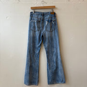 SIZE 4 | AE Distressed Jeans