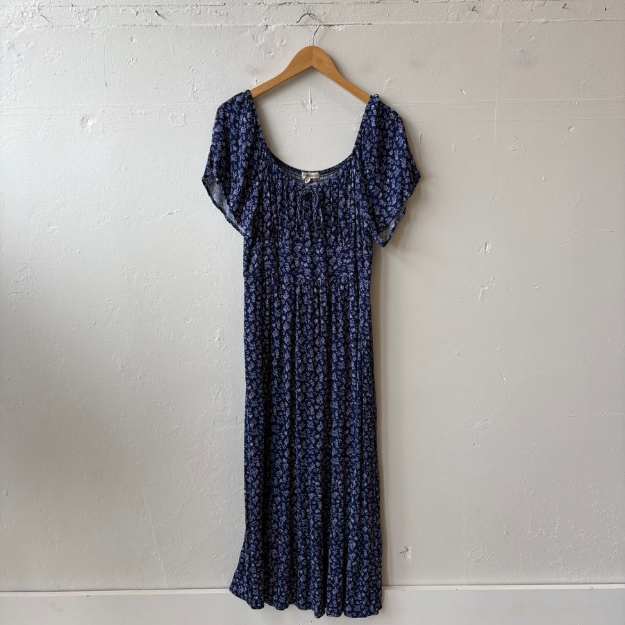 SIZE XL | Blue Floral Dress