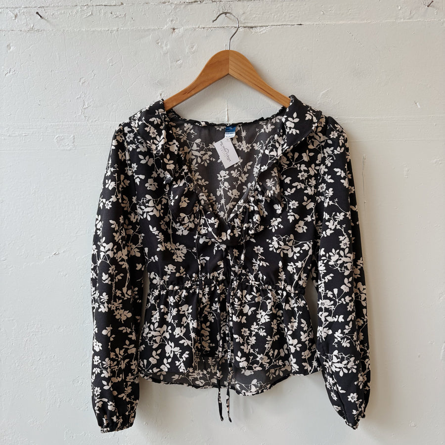 SIZE XS | Grey Floral Top