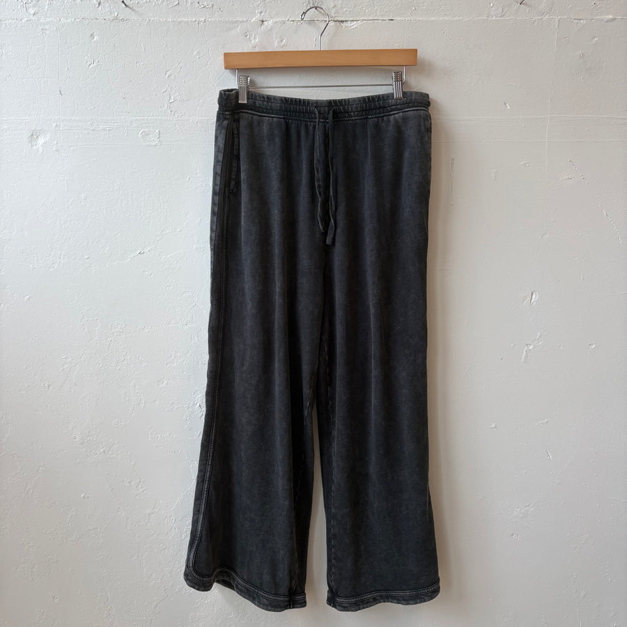 SIZE XL | Grey Sweatpants
