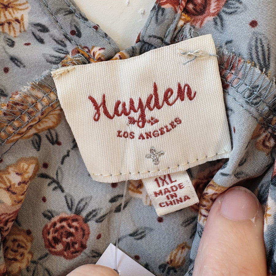 SIZE 1XL | Blue Floral Top