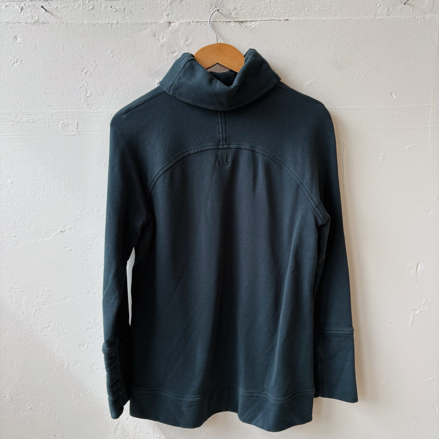 SIZE 8 | Lululemon Sweatshirt