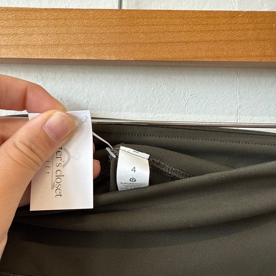 SIZE 4 | 3/4 Length Green Lululemon