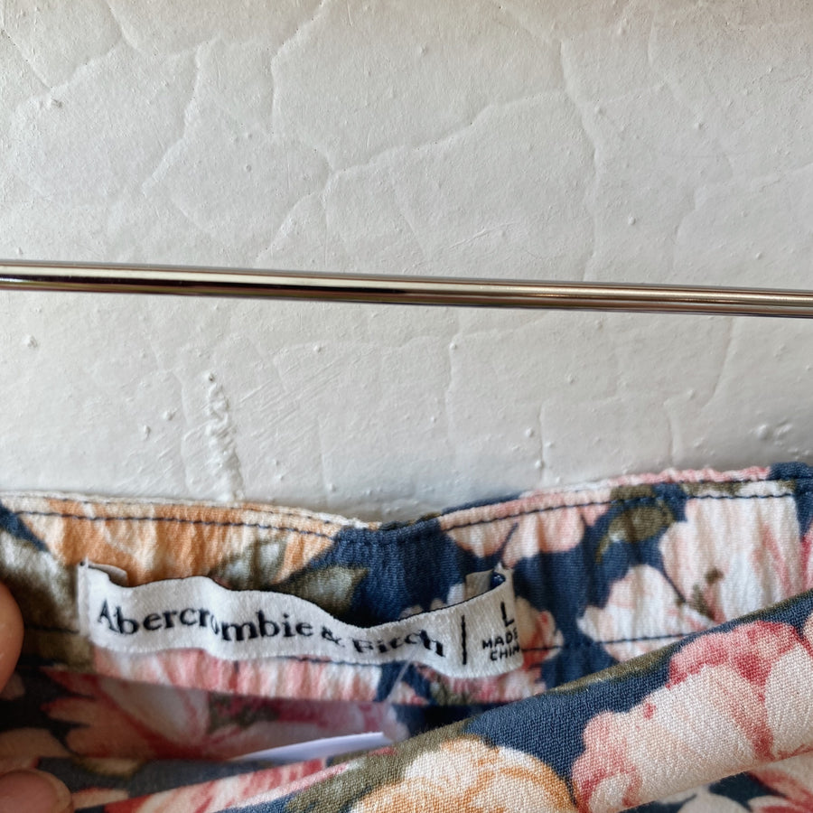 Size L | Abercrombie Floral Skirt