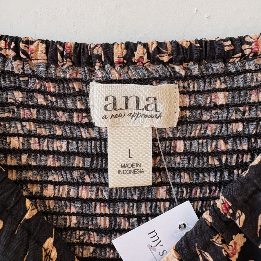 SIZE L | Black Floral Dress