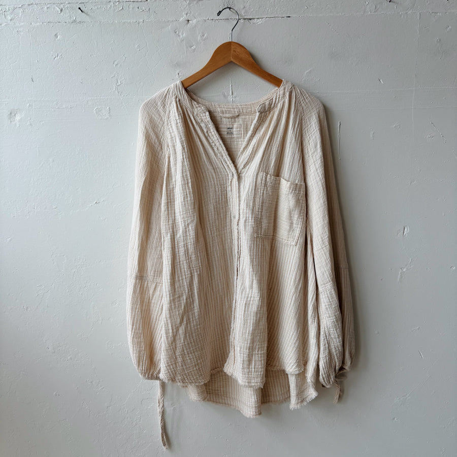SIZE L | Aerie Button Up