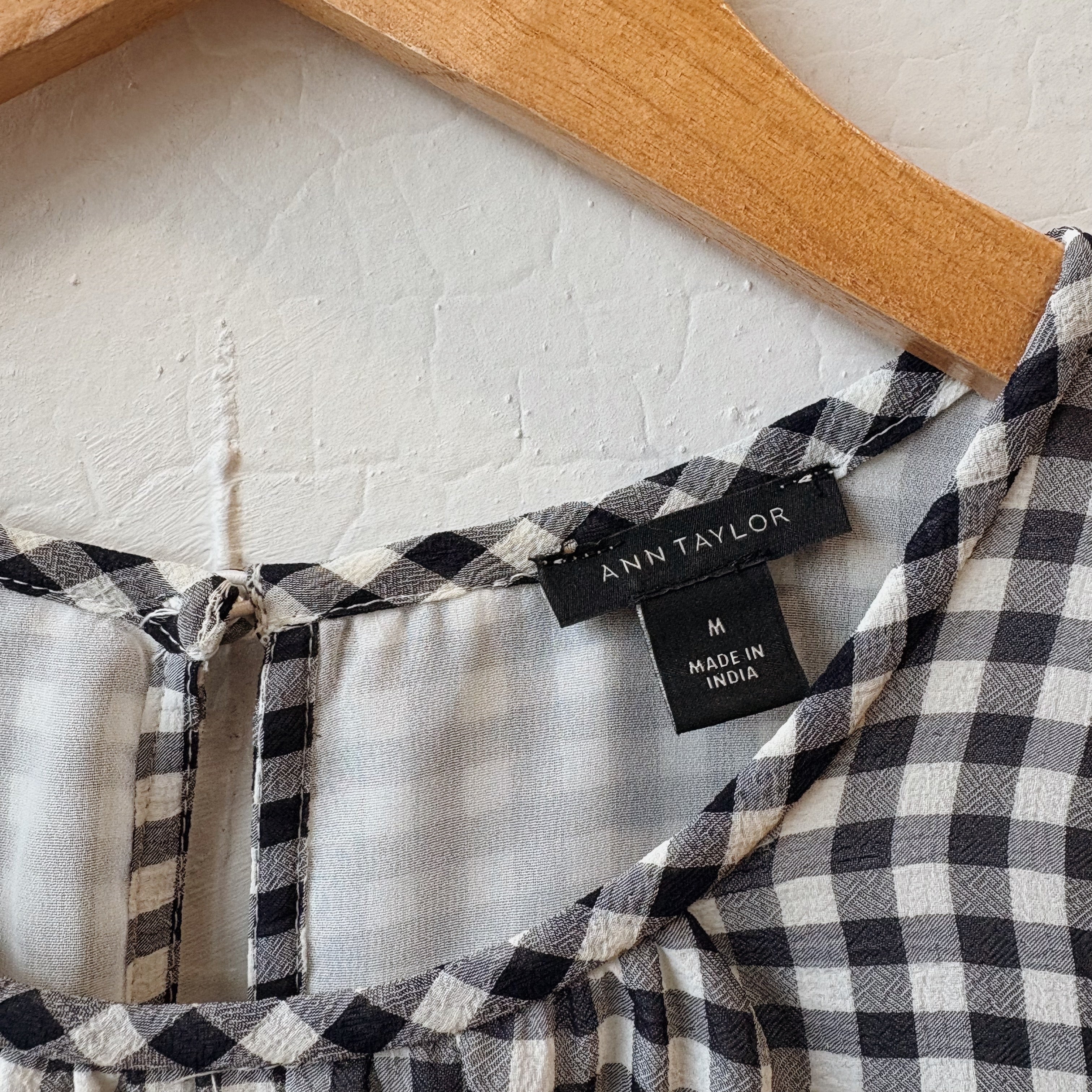 SIZE M | Black and White Gingham Top
