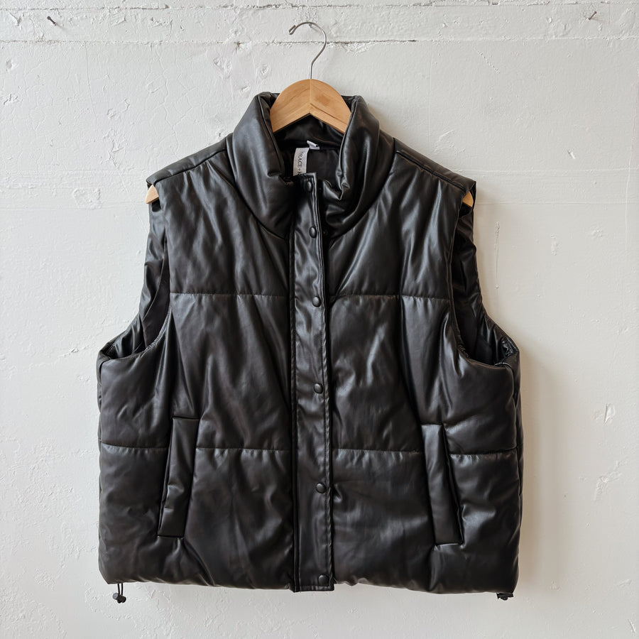 SIZE XL | Black Leather Vest