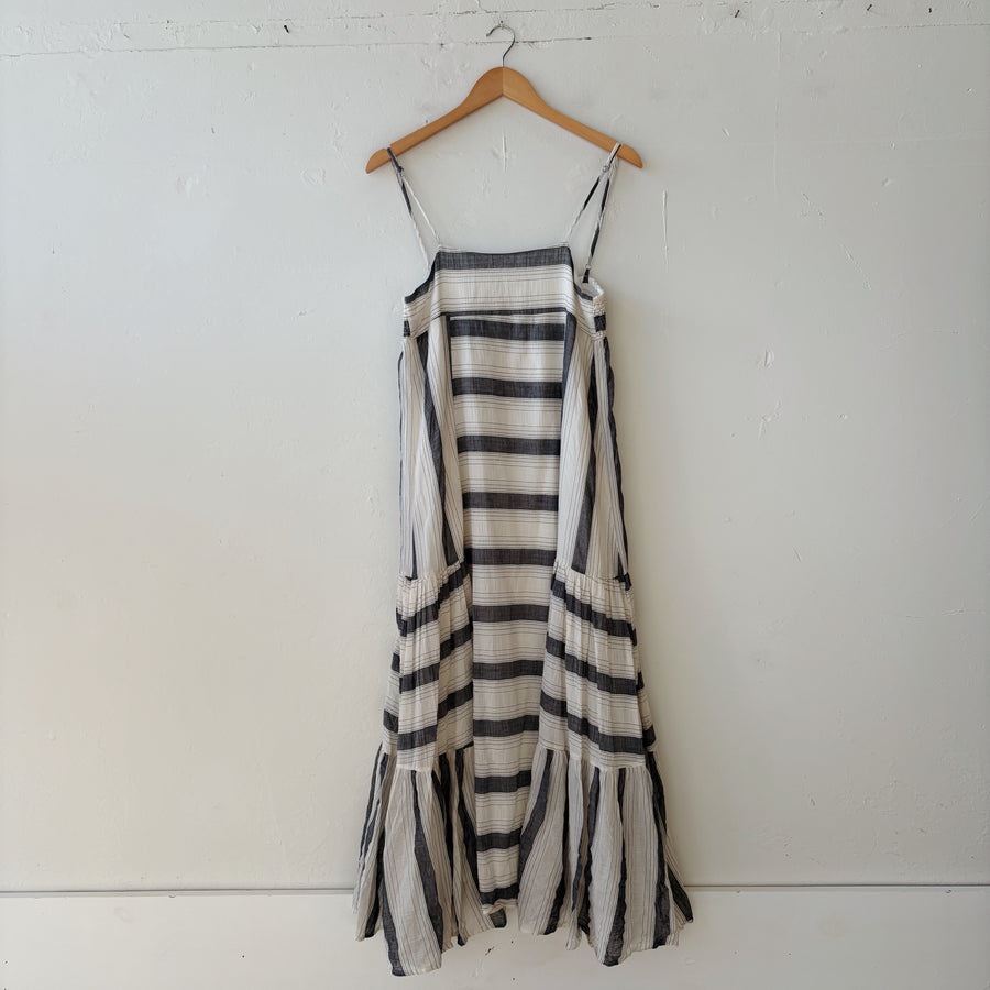 SIZE M | Blue Striped Dress
