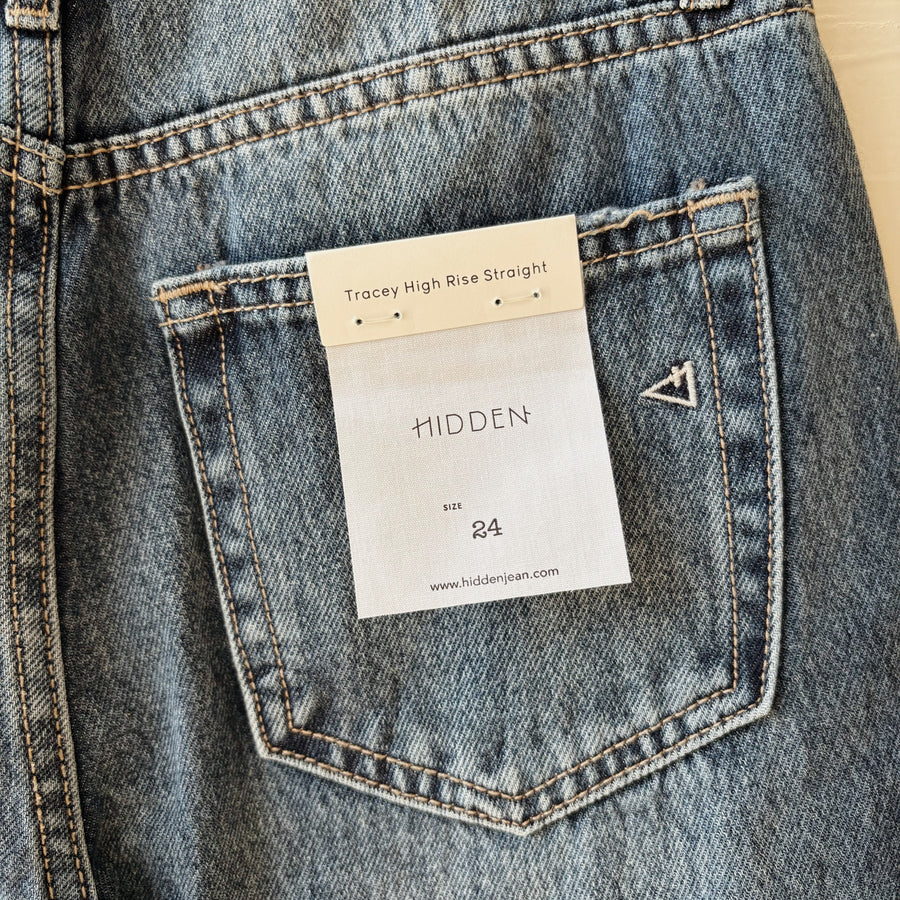 SIZE 24 | Distressed Jeans