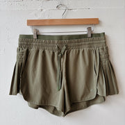 SIZE L | Green Athletic Shorts
