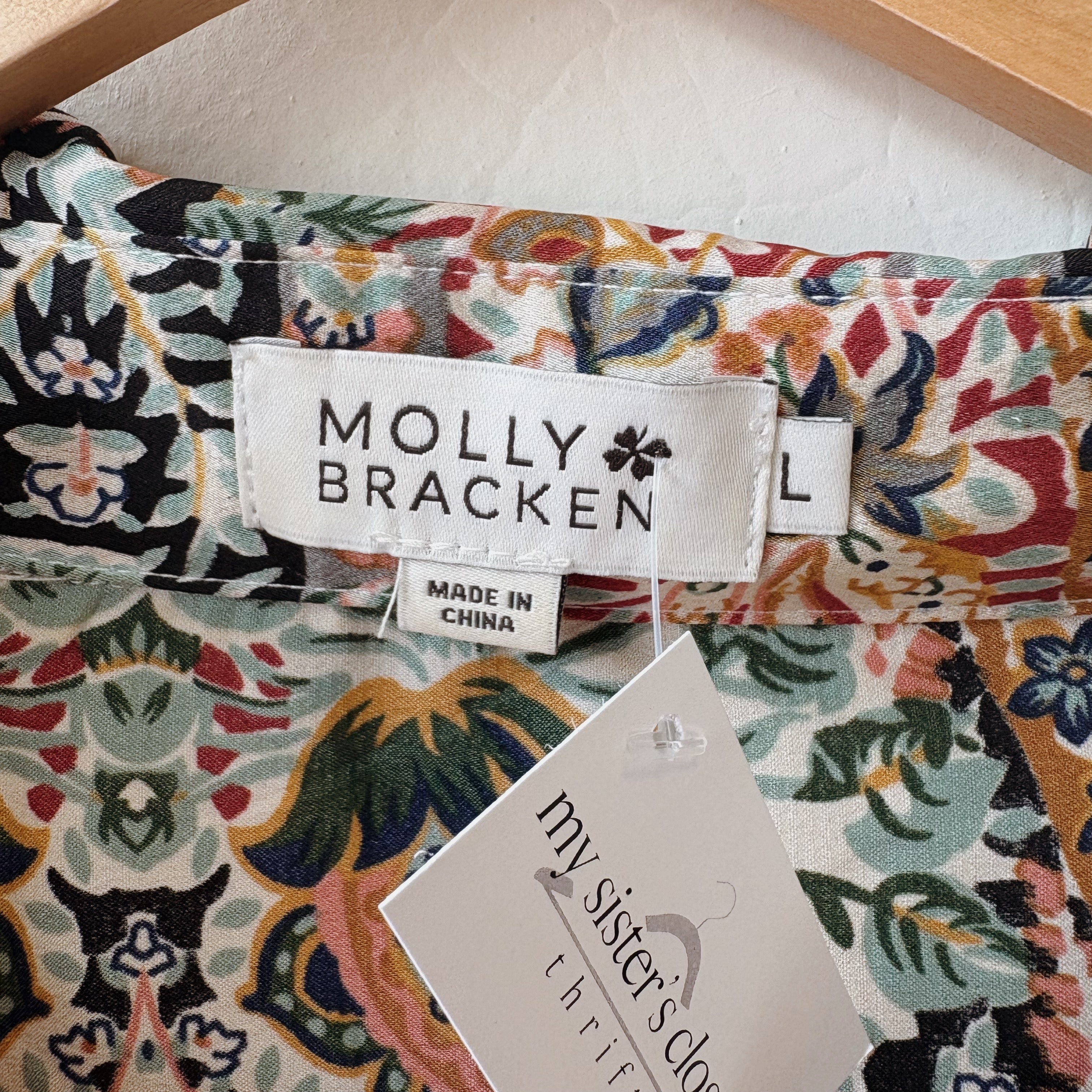 SIZE L | Patterned Button Up