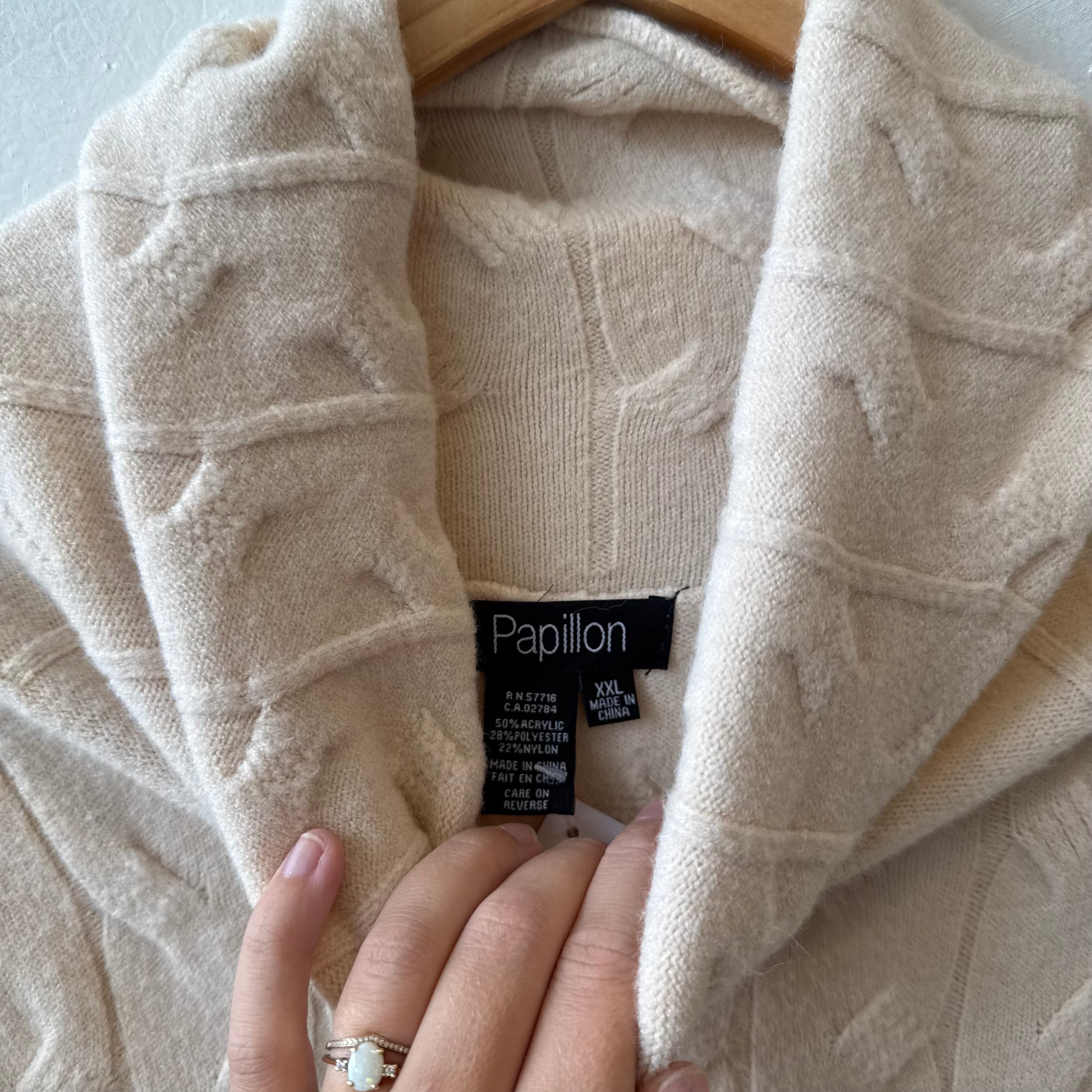 SIZE XXL | Cream Sweater