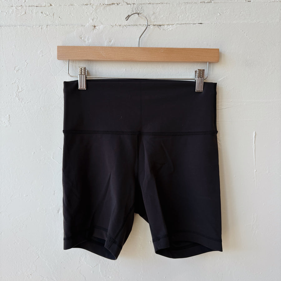 SIZE 8 | Lululemon Black Shorts