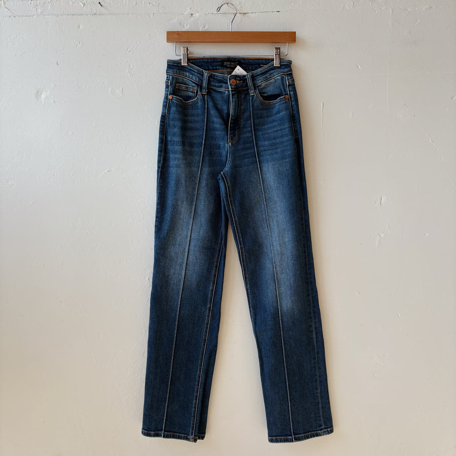SIZE 5 | Straight Leg Jeans