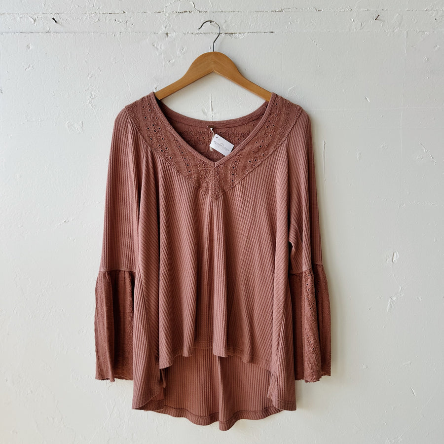 SIZE M | Free People Eyelet Top