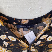 SIZE M | AE Floral Blouse