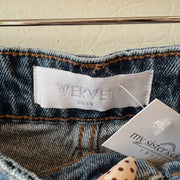 SIZE 28 | Denim Shorts