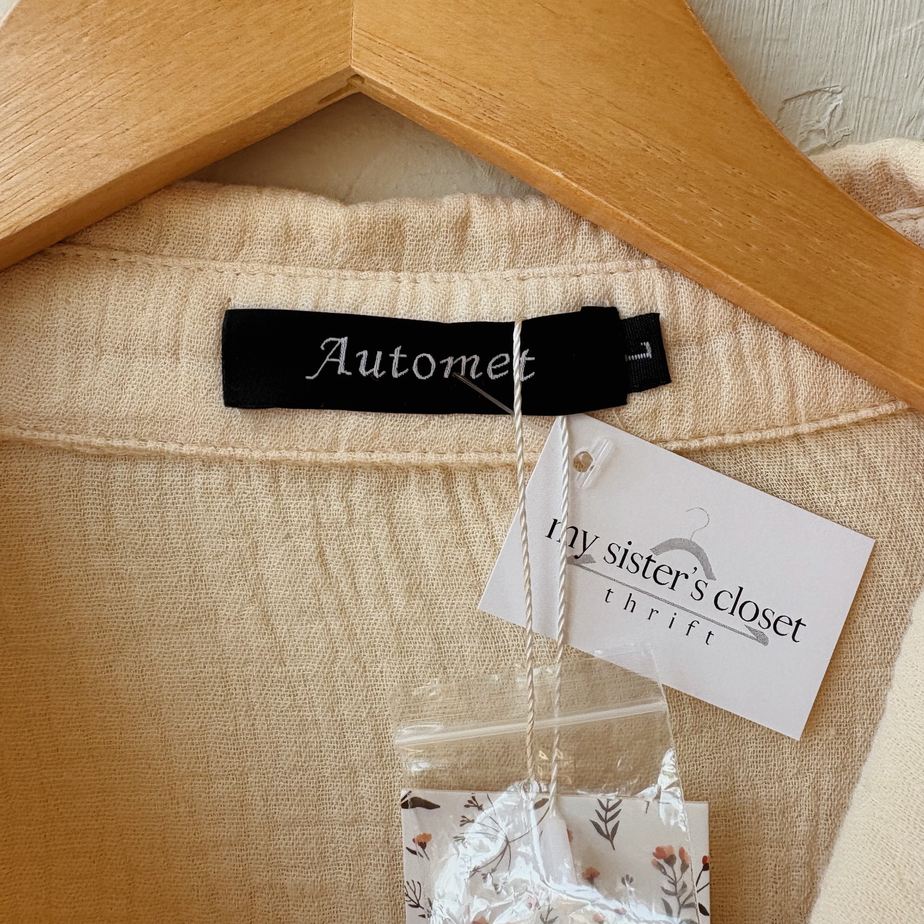 SIZE L | Cream Button Up