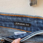 SIZE 5 | Straight Leg Jeans