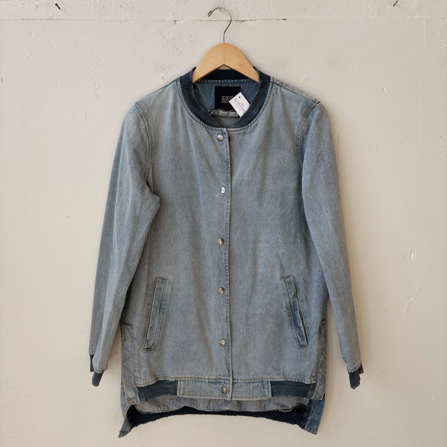 SIZE XS | Zara Denim Button Up