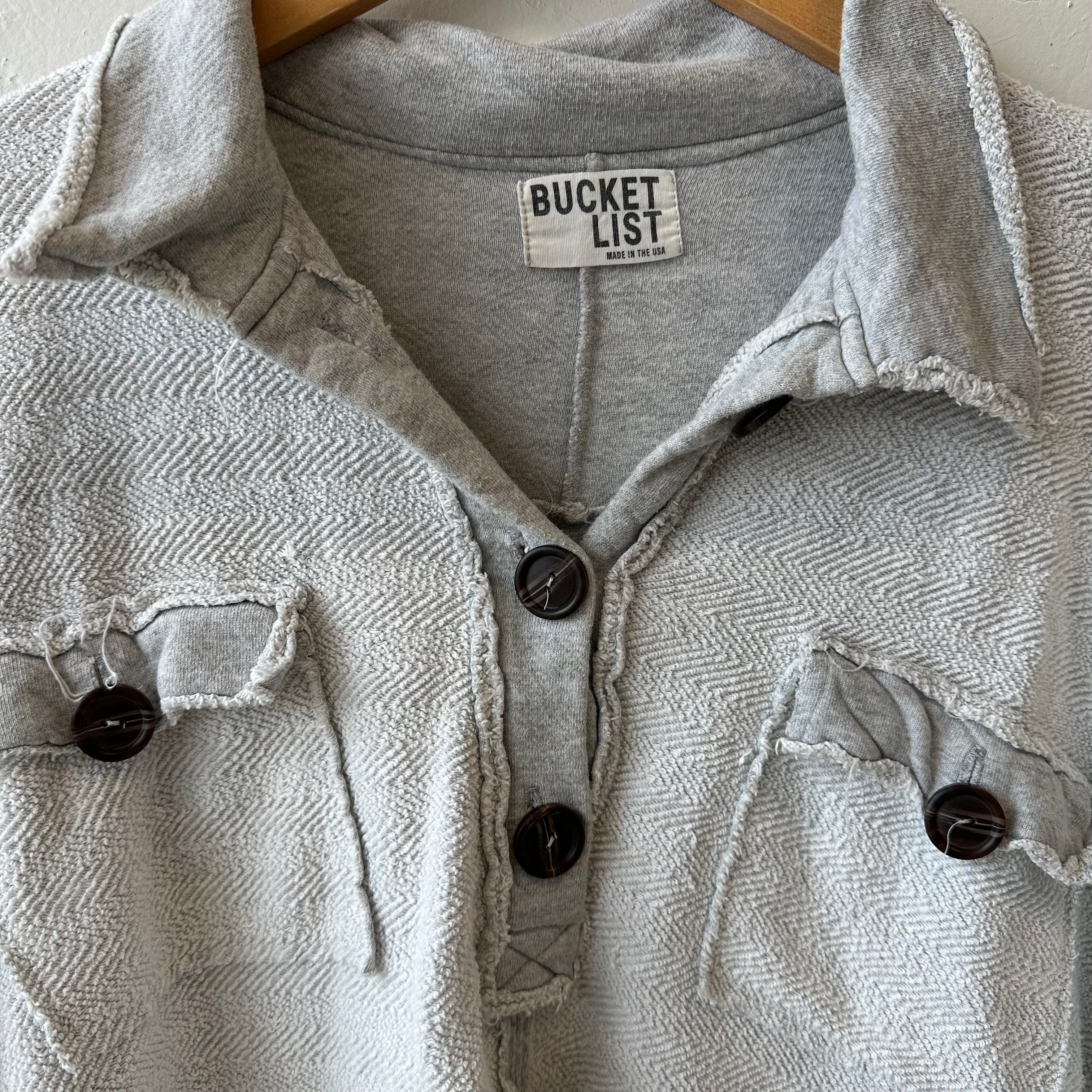 SIZE M | Textured Quarter Button Up
