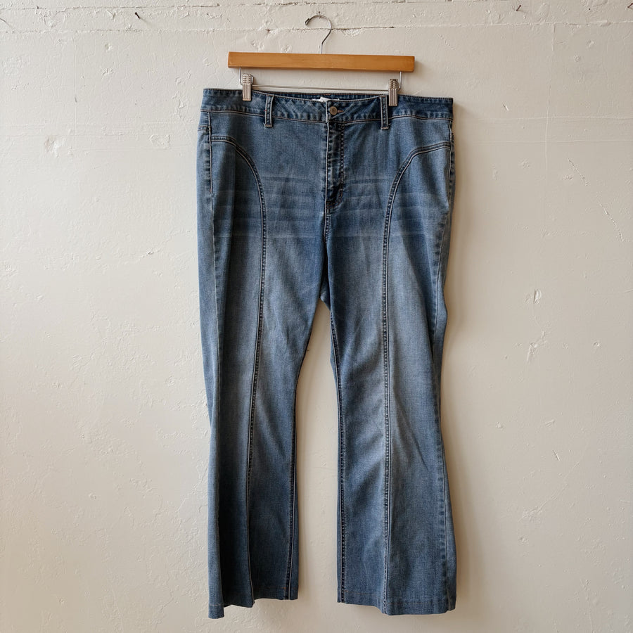 SIZE 18 | Wide Leg Jeans