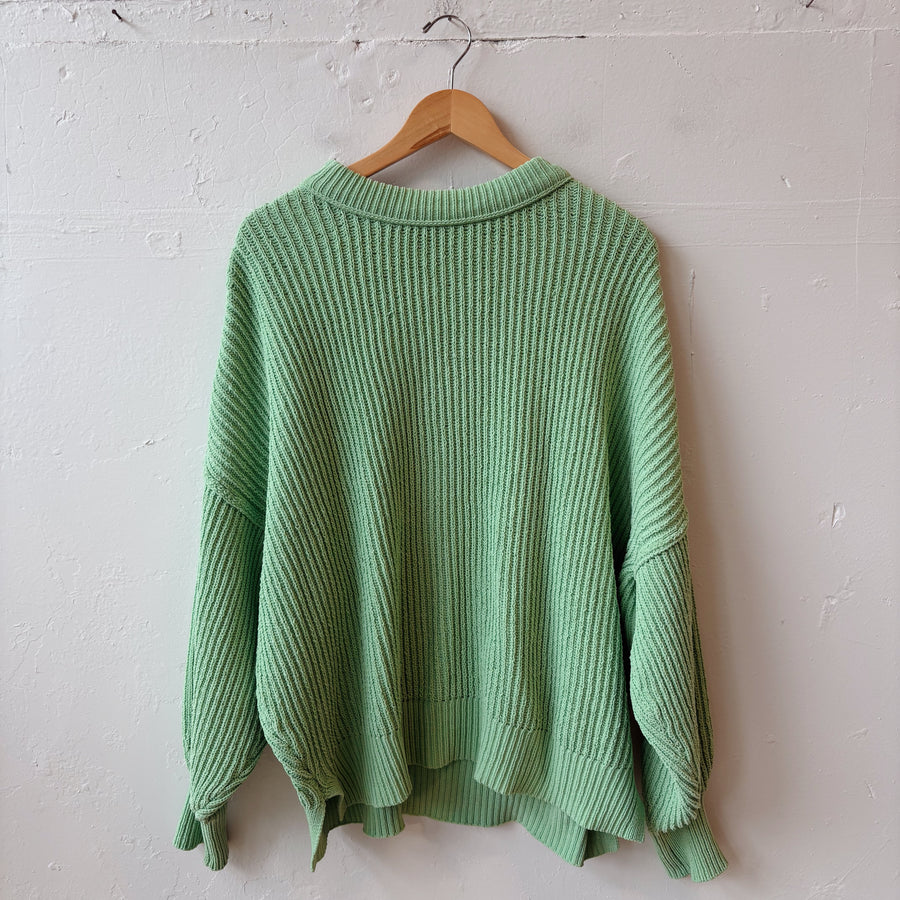 SIZE M | Aerie Green Sweater