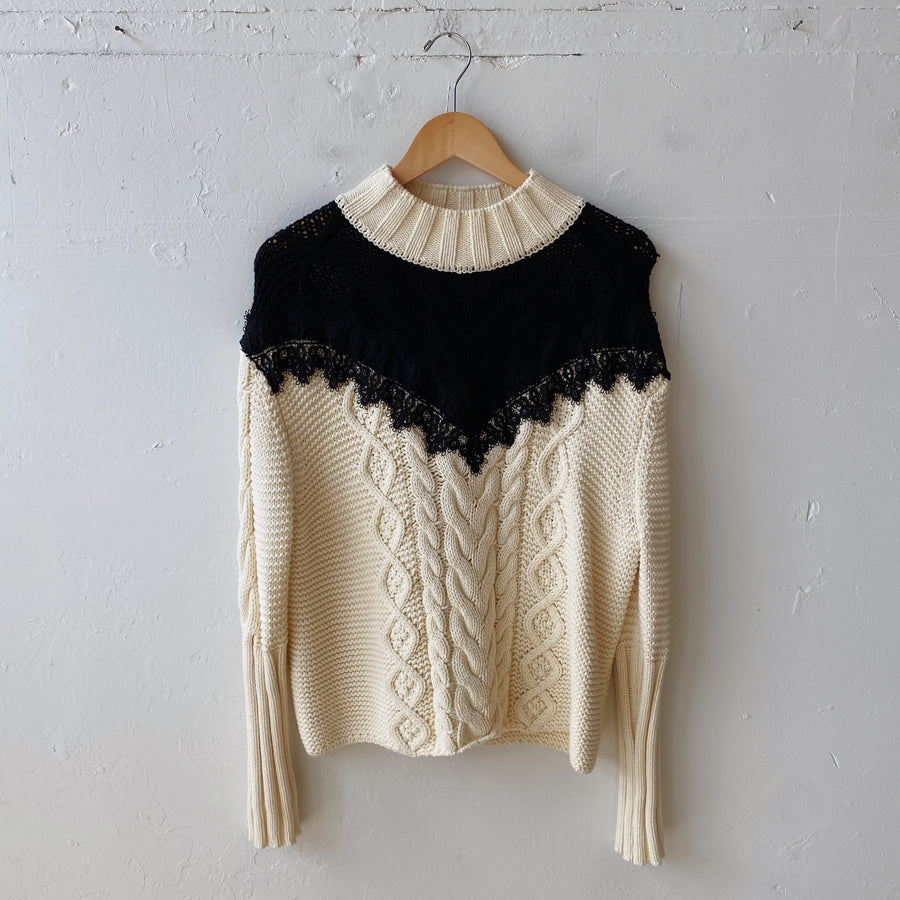Size M | Black & White Sweater