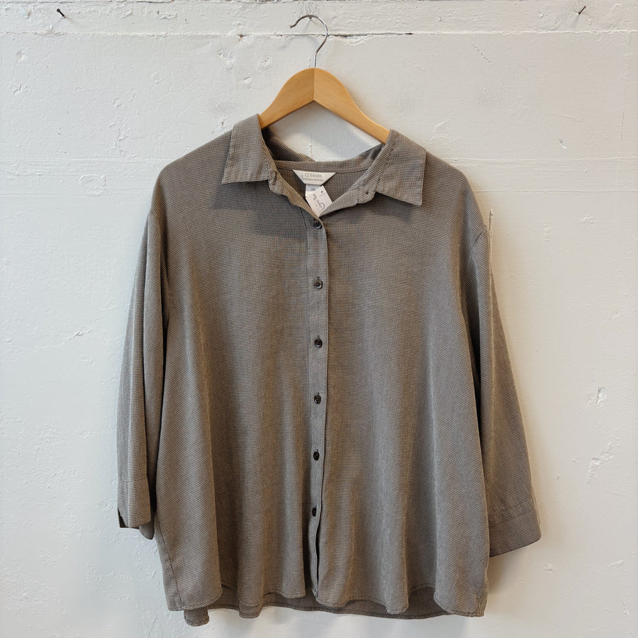 SIZE 3X | Patterned Button Up