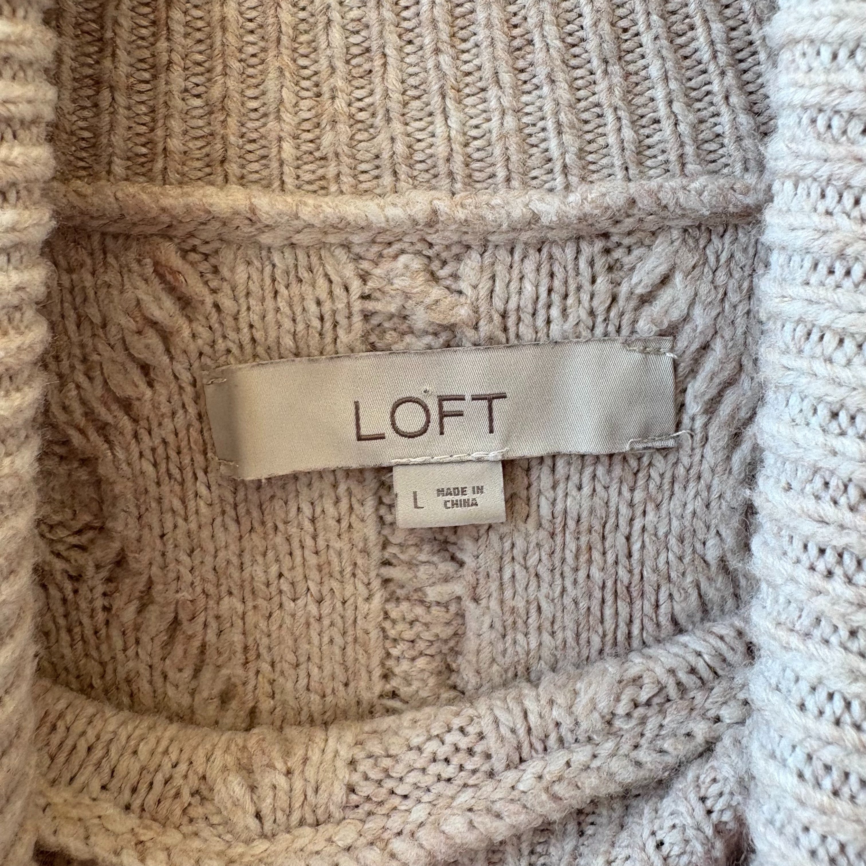 SIZE L | Cream Turtleneck Sweater