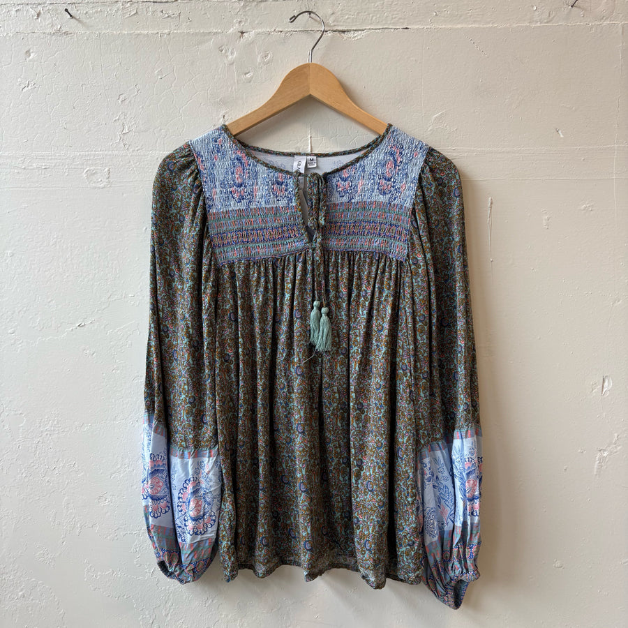 SIZE M | Blue Patterned Top
