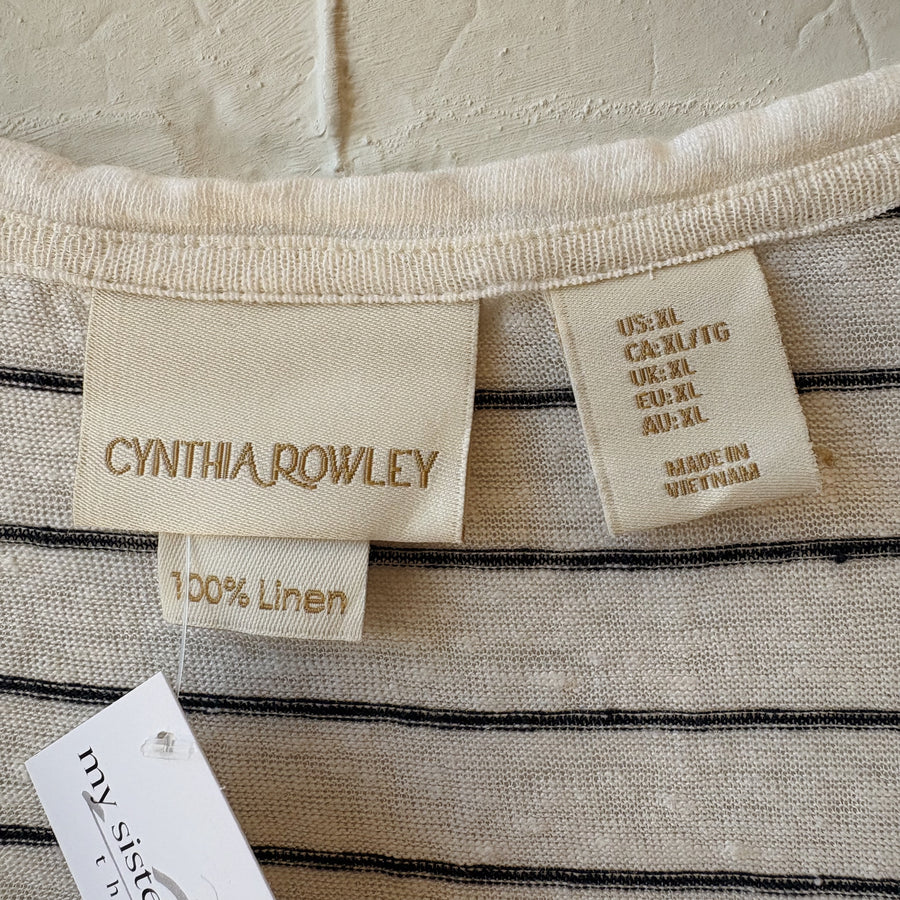 SIZE XL | Striped Top