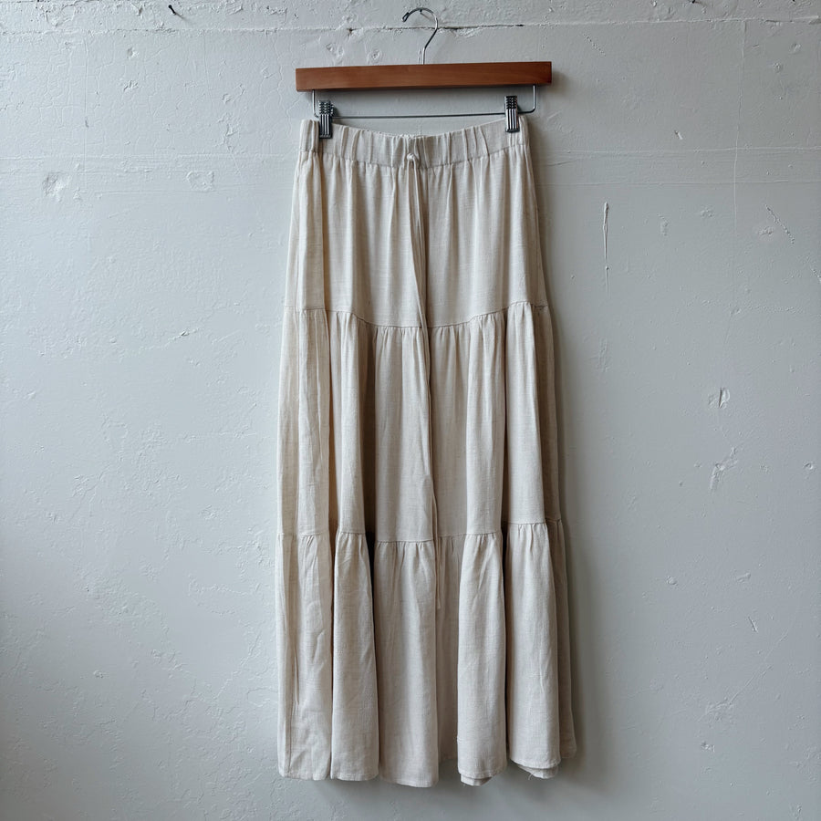 SIZE S | Cream Skirt