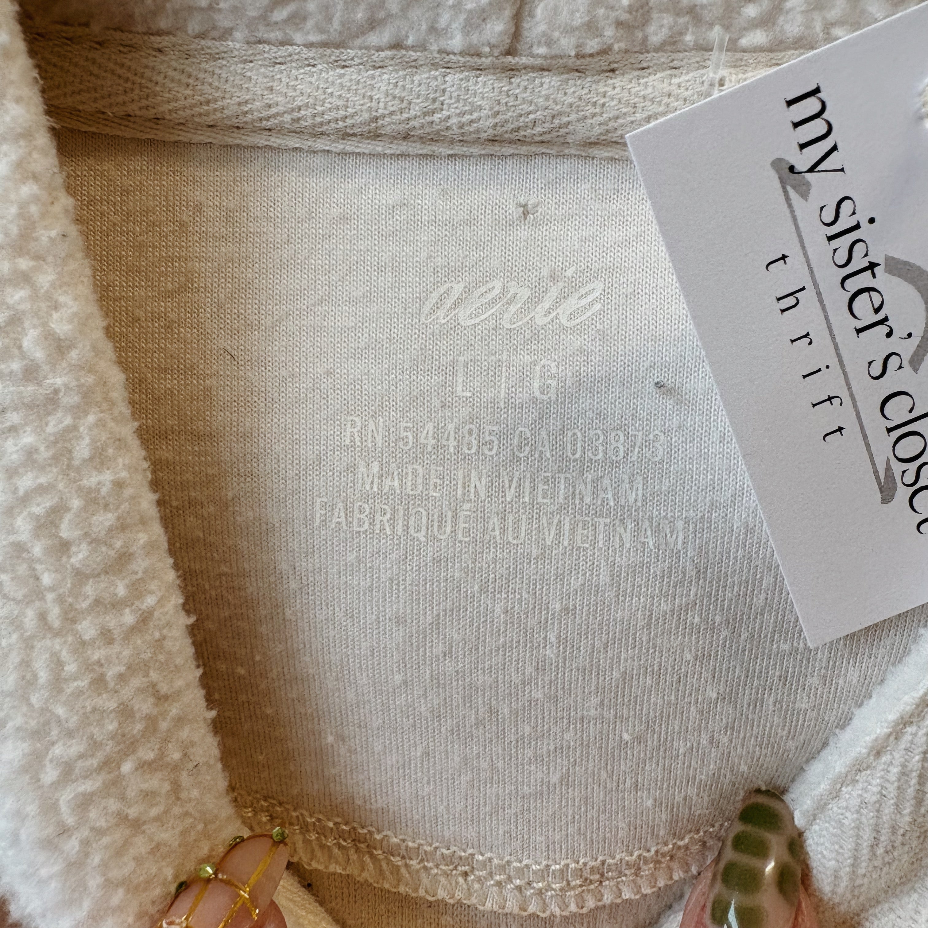 SIZE L | White Aerie Top