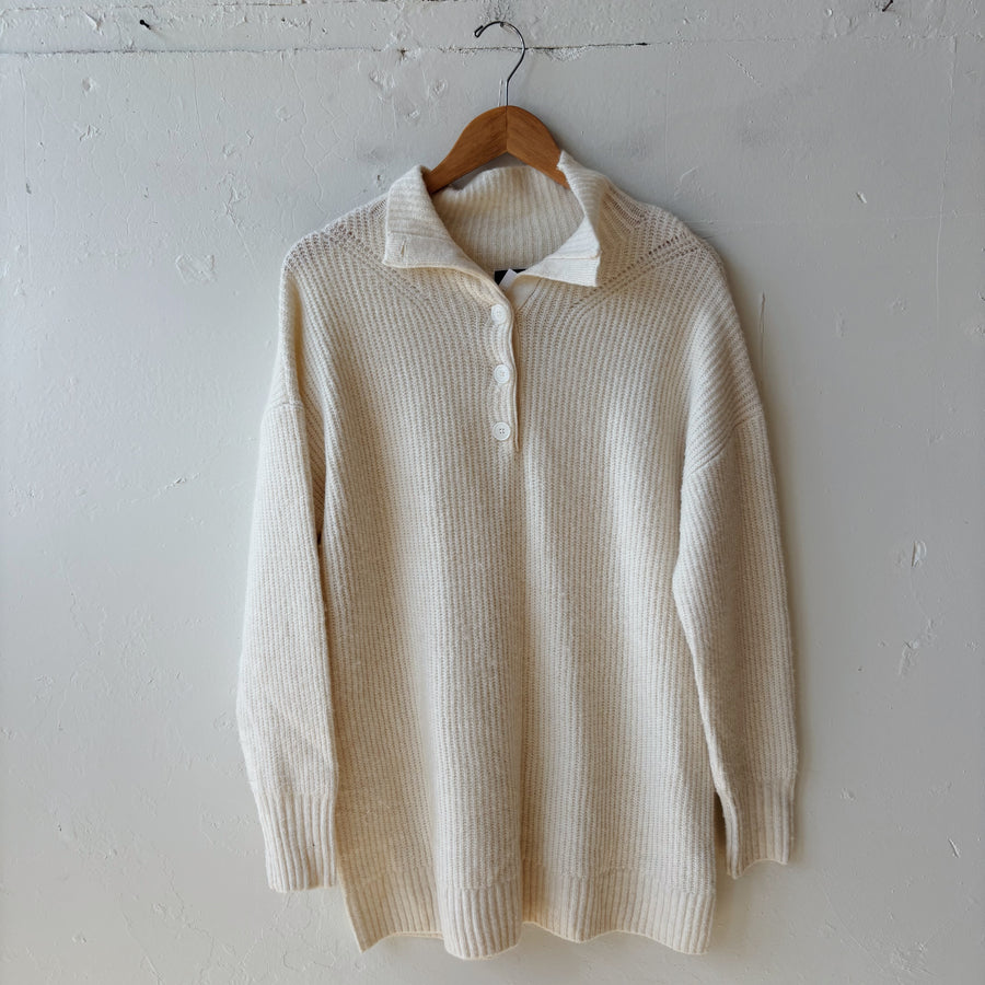 Size M | Maternity Sweater